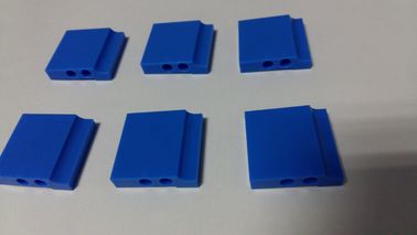 中国 専門 CNC のプラスチック機械化の磨く青い POM 部品 サプライヤー